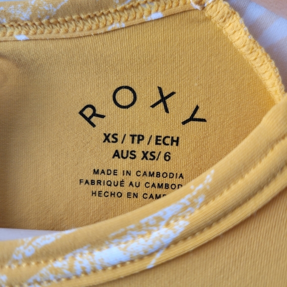 - 💛NWT Roxy Classic Rashgaurd!!! - Picture 6 of 7